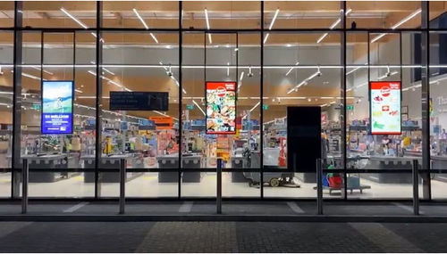 最新の企業 ソリューションについて 高明るさ 55インチ 双面液晶窓ディスプレイ